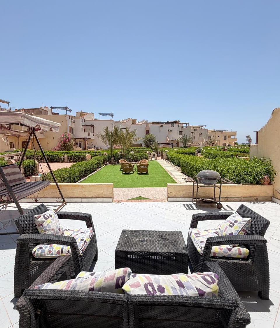 Blue Lagoon Sea View Villa with Private Garden And Rooftop Ras Sedr For Families Villa in South Sinai Governorate
