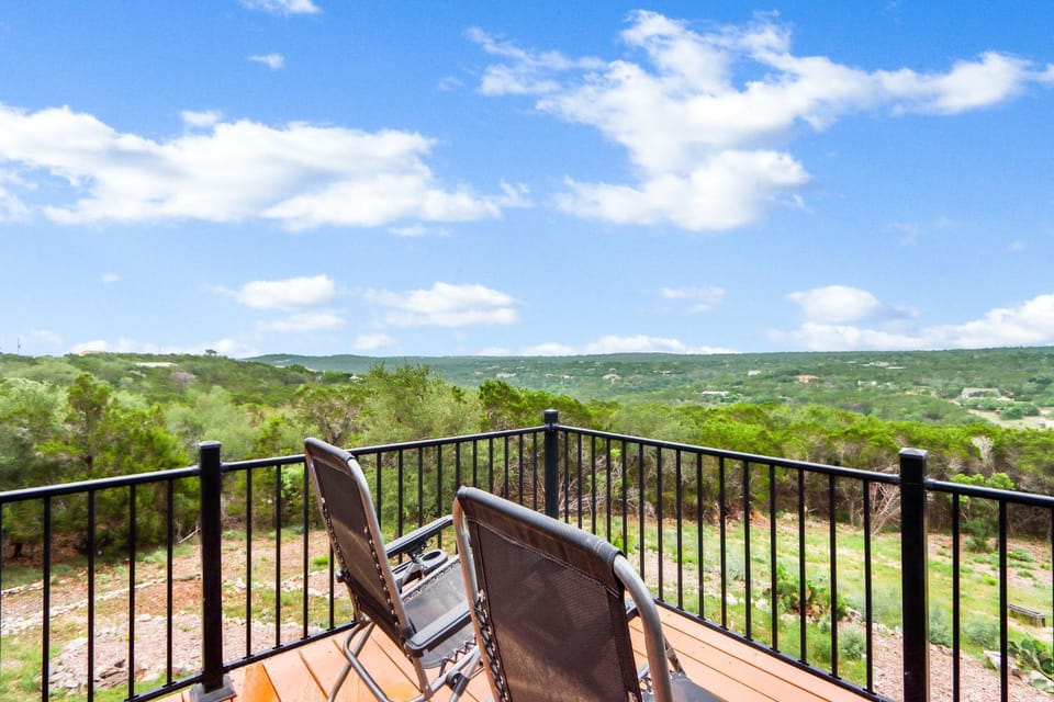 Skyview Lodge House in Canyon Lake