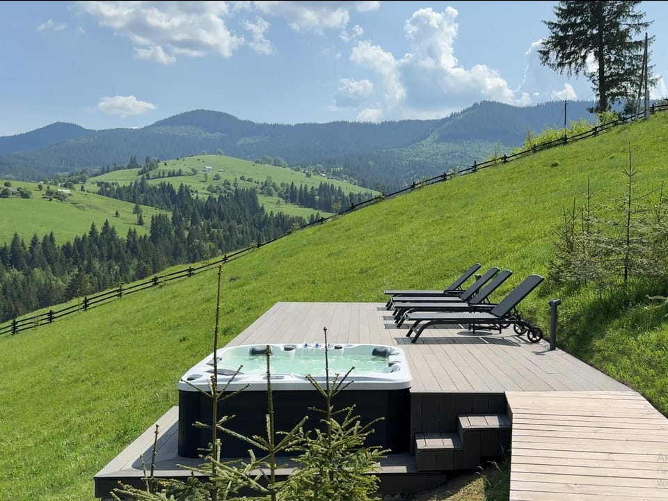 Natural landscape, Hot Tub, Balcony/Terrace, Spa and wellness centre/facilities, Mountain view, sunbed