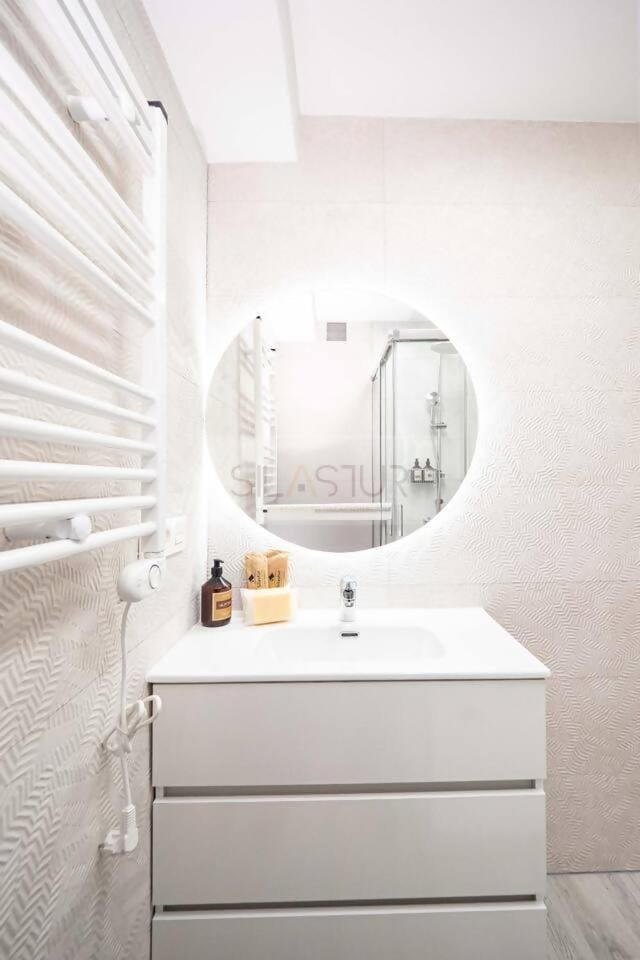 Mercadin By Silastur Apartment in Oviedo