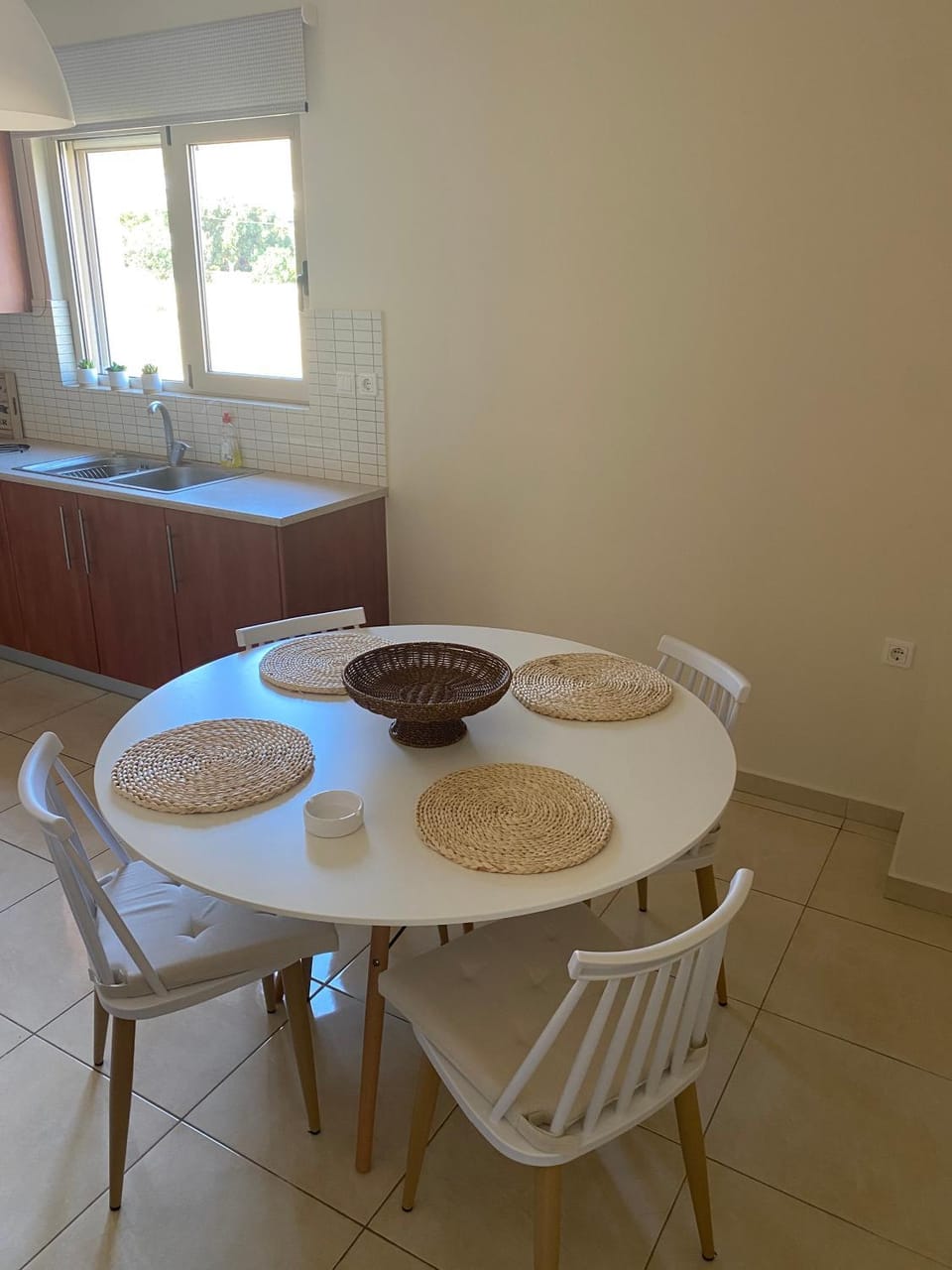 Food and drinks, Dining area, Food