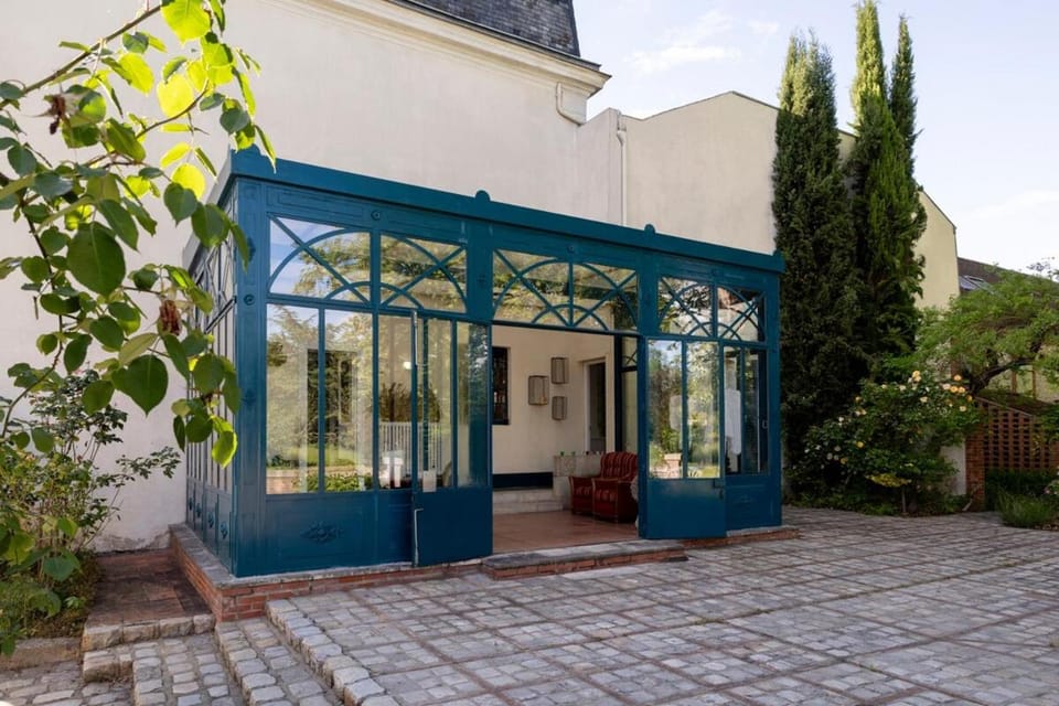 Facade/entrance, Garden view