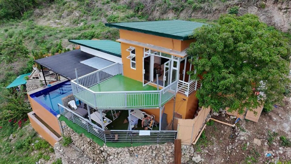 Barney's Pointe Beach House, Batangas City Villa in Batangas