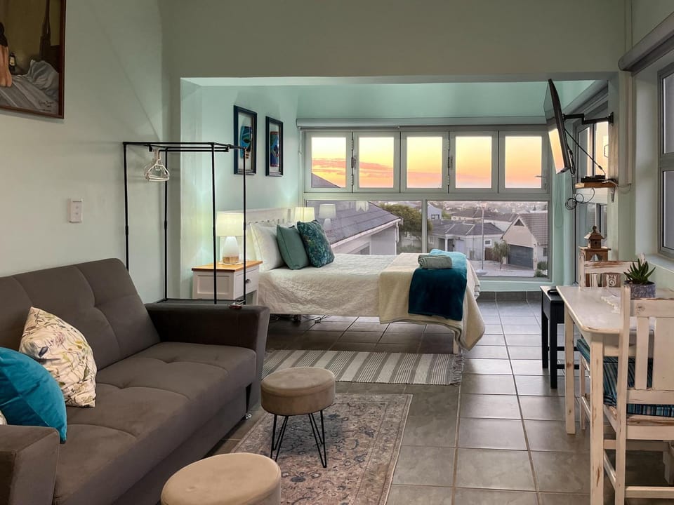 The Sundowner Room Bed and Breakfast in Western Cape