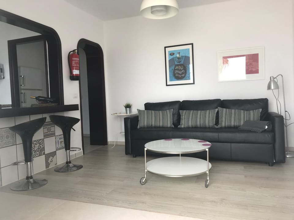 Other, Seating area