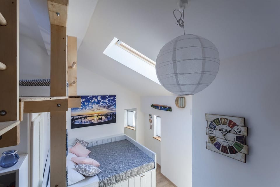 Other, Decorative detail, Street view, Sunrise