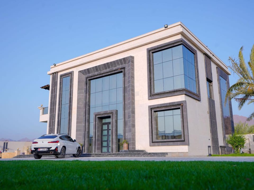 Property building, Parking