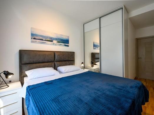 Bed, Bedroom, wardrobe