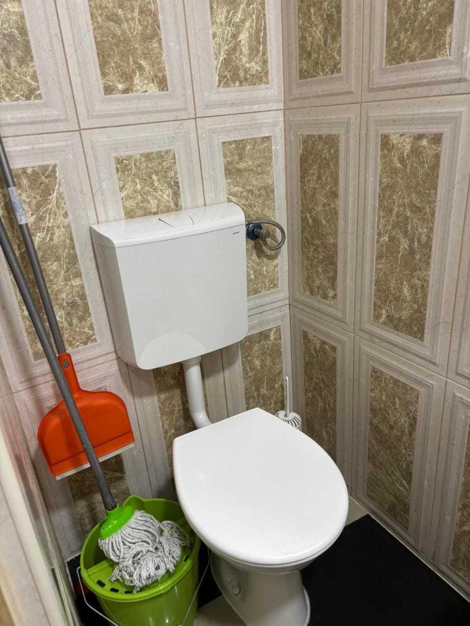 Toilet, Bathroom