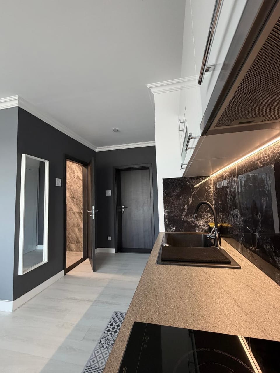 Kitchen or kitchenette