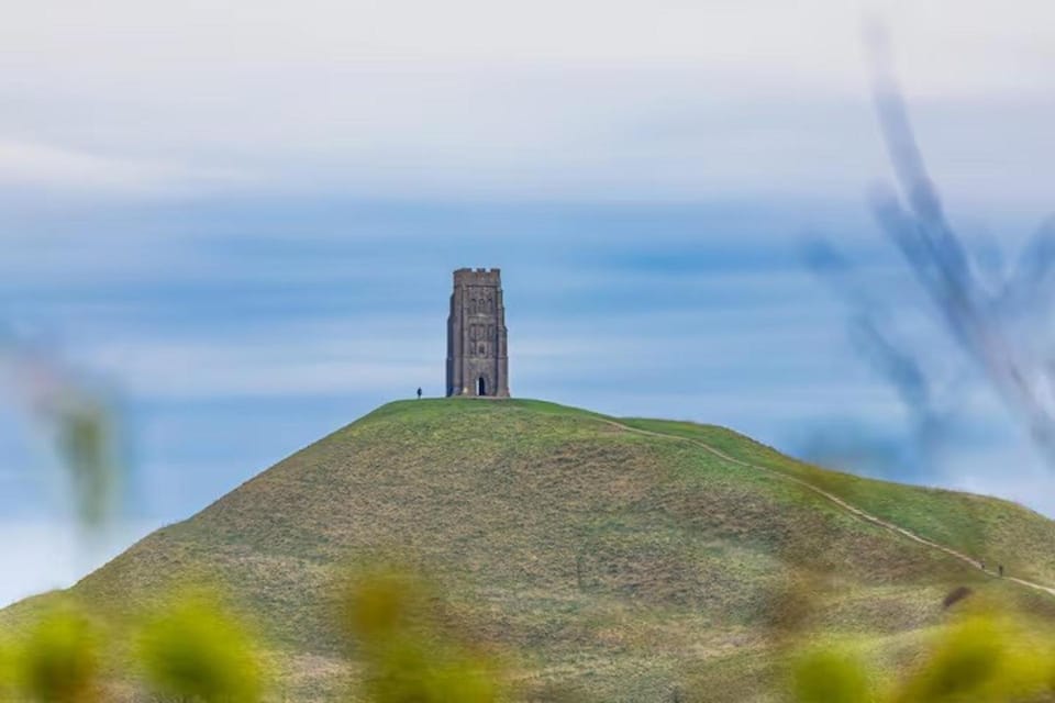 Nearby landmark, Mountain view