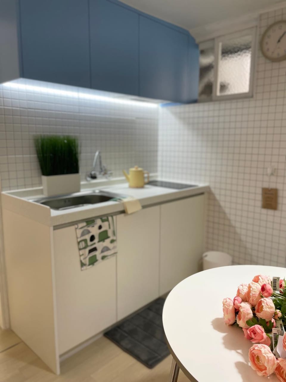 Sinsa Station 2Room North Europe Art gallery Apartment in Seoul