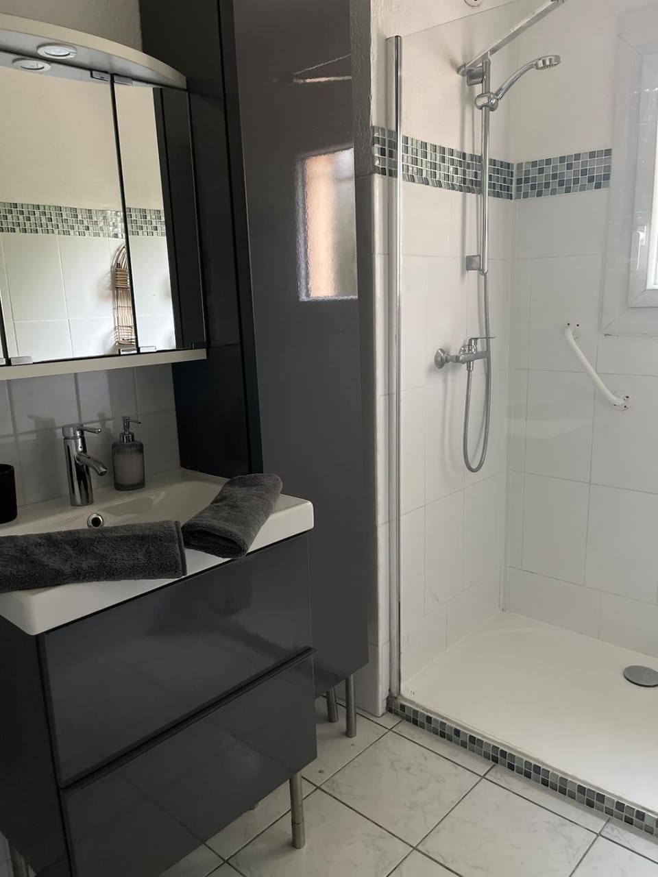 Appart rez de jardin 2 à 6 personnes Apartment in Six-Fours-les-Plages