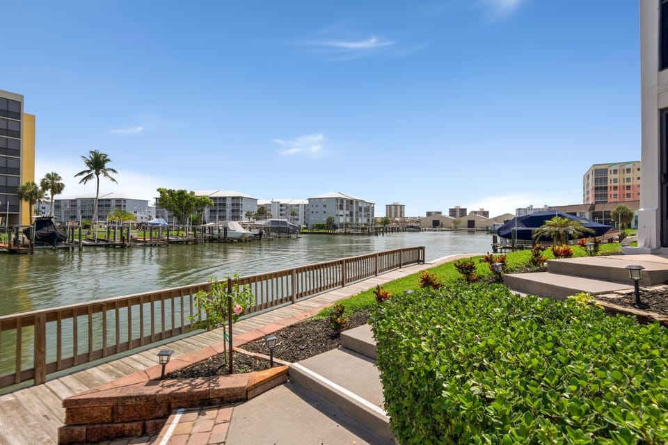 Estero Island Yacht & Racquet 320 by Sun Palace Vacations House in Estero Island