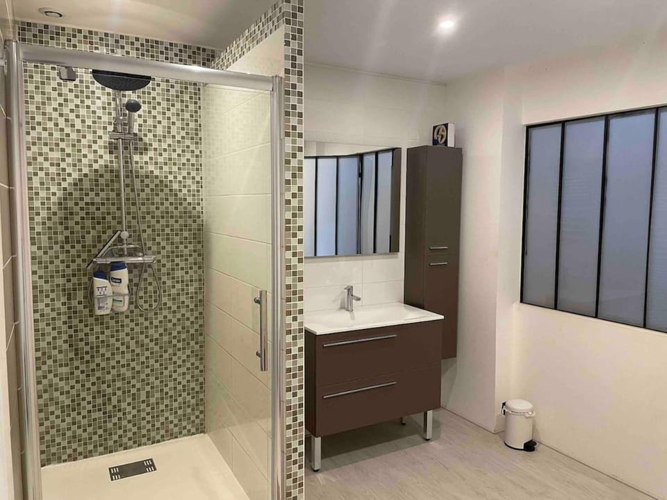 Maison de ville Le Colombier Proche Pistes Cyclables House in Auvergne-Rhône-Alpes