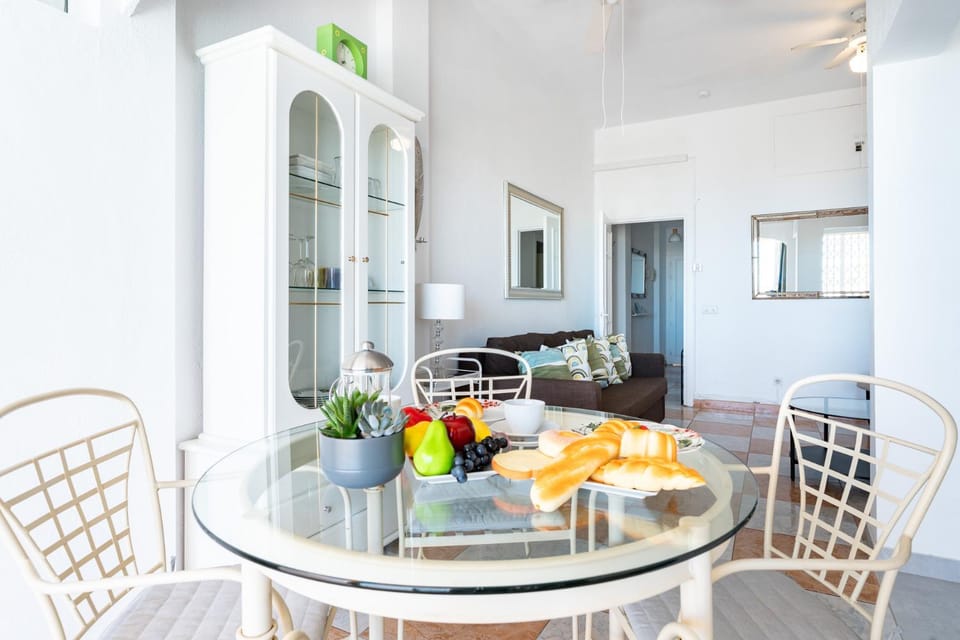 CT 388 - Faro's Carihulela Apartement - Olé Playa - Benalmadena Apartment in Benalmadena