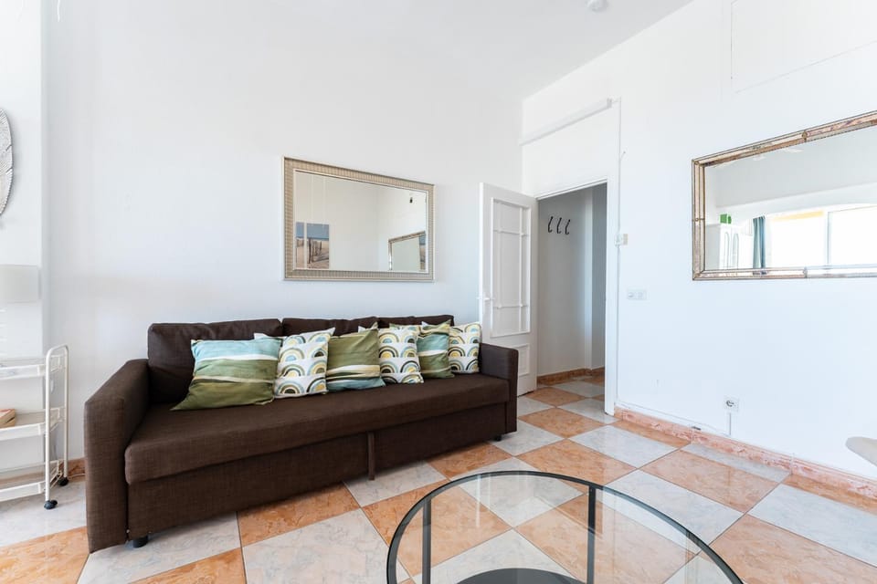 CT 388 - Faro's Carihulela Apartement - Olé Playa - Benalmadena Apartment in Benalmadena