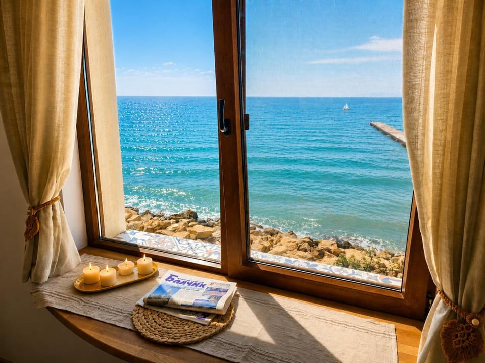 View (from property/room), Living room, Sea view