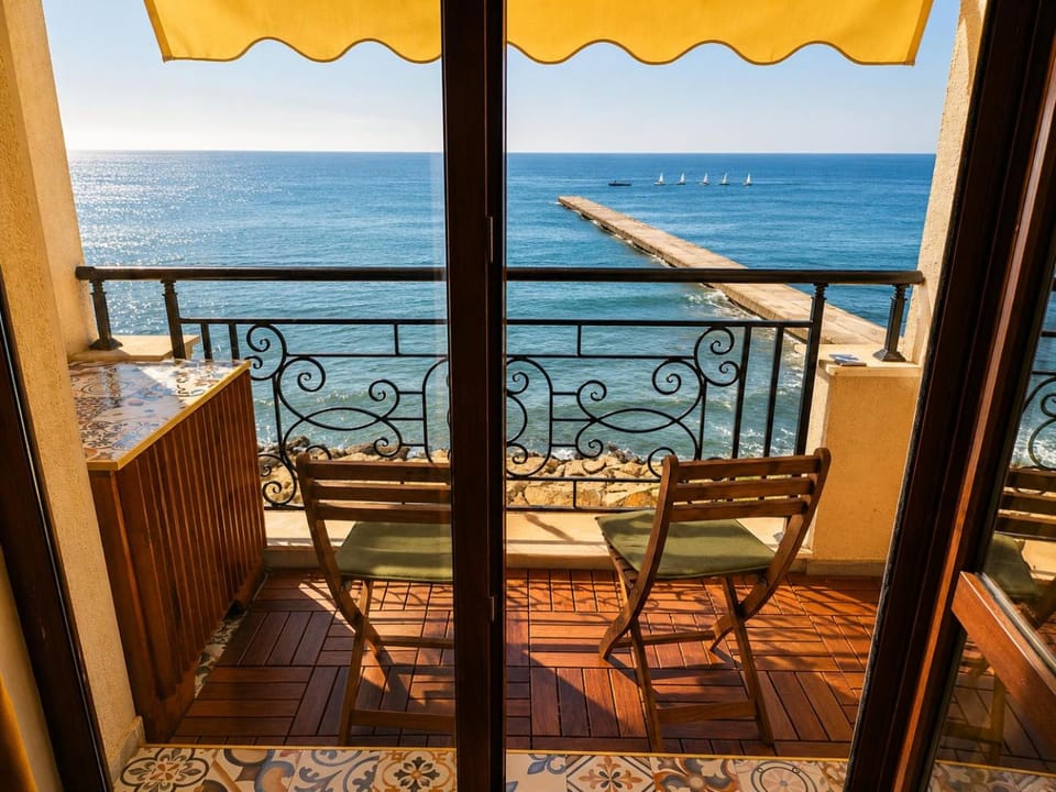 Day, Natural landscape, View (from property/room), Balcony/Terrace, Seating area, Sea view
