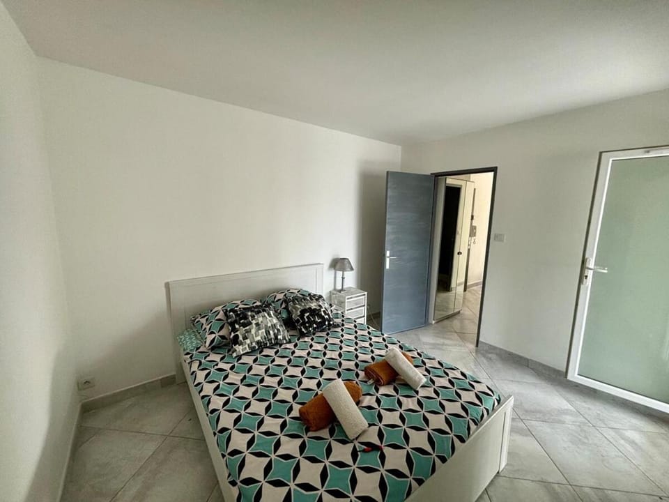 Une parenthèse sur l'eau Apartment in Marseille