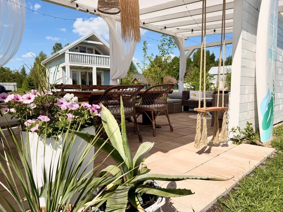 Coco Beach Cupel - Domek AQUA z jakuzzi House in Masovian Voivodeship