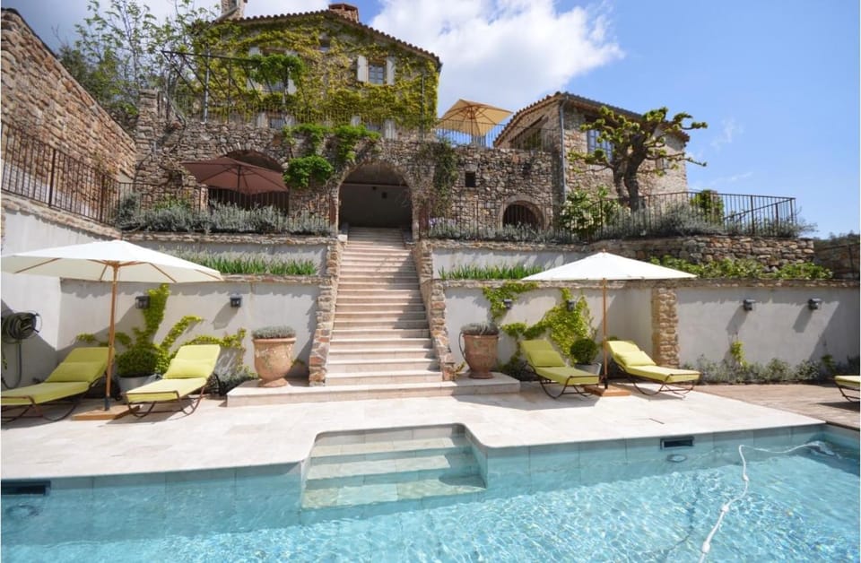 Property building, Pool view, Swimming pool, sunbed