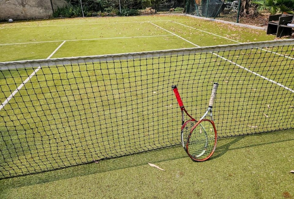 Tennis court