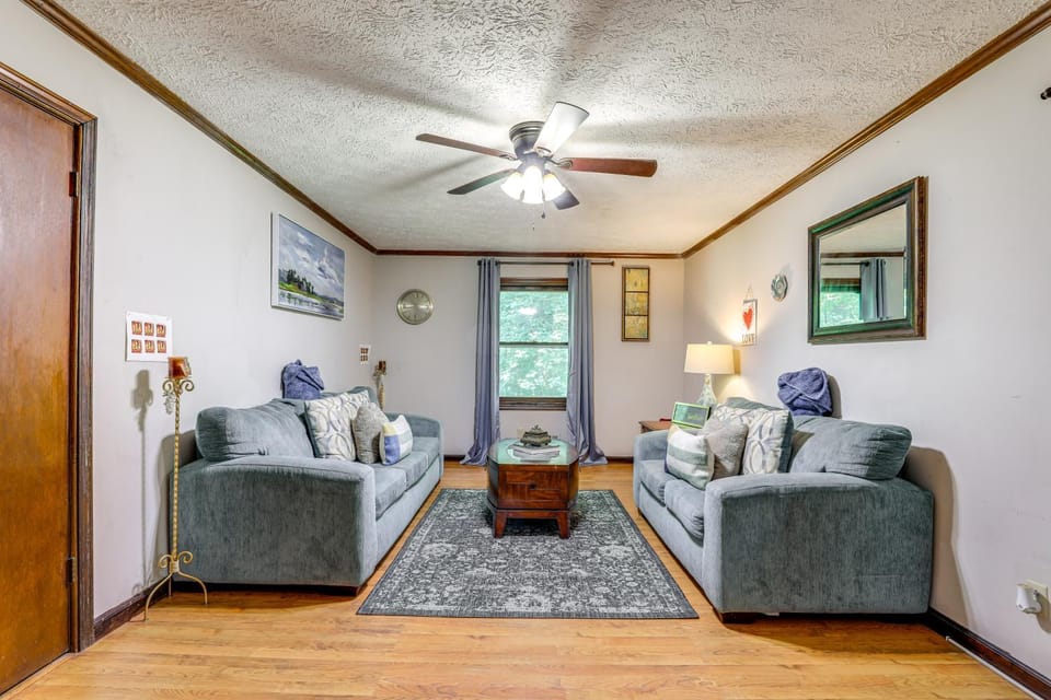 Group Getaway: Spacious Home in Stone Mountain! House in Georgia
