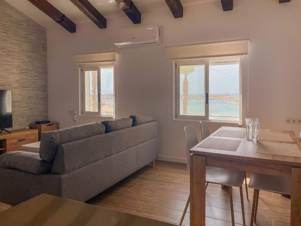 TV and multimedia, Living room, Other, Dining area