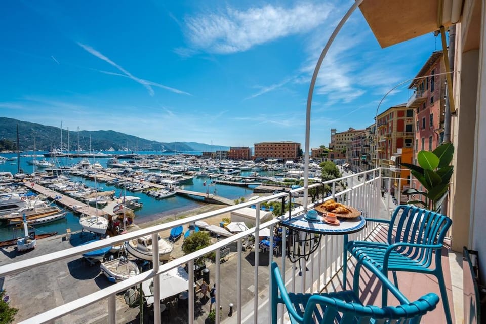 Sea View Home - Steps to Sea - AC - WiFi - Center Apartment in Santa Margherita Ligure
