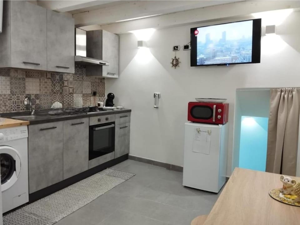 TV and multimedia, Kitchen or kitchenette, dishwasher, oven