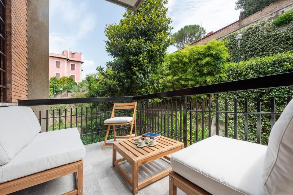Balcony/Terrace, Garden view