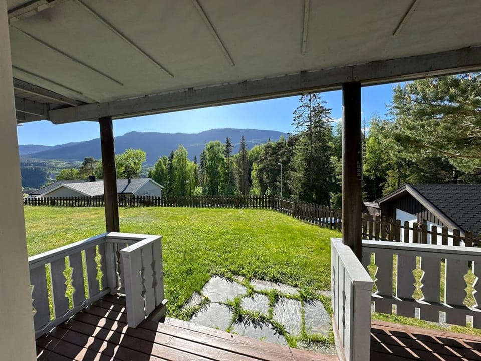 Patio, Facade/entrance, Day, Natural landscape, Garden, View (from property/room), Garden view, Mountain view