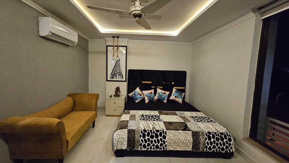 Cozy Nook Apartments Apartment in Lahore