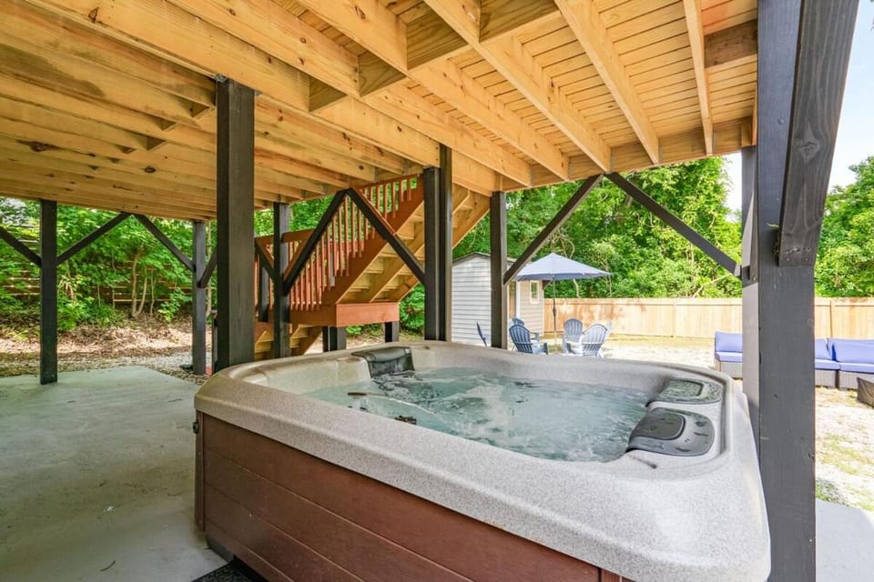 Hot Tub