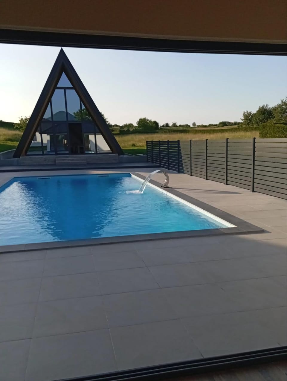 Property building, Day, Pool view, Swimming pool