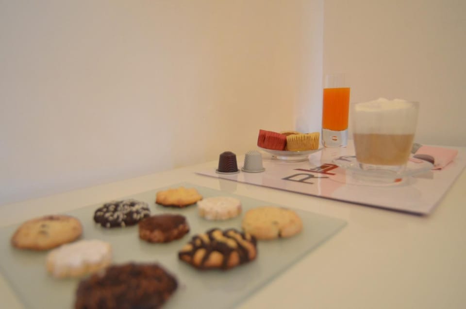 Food and drinks, Food, Drinks