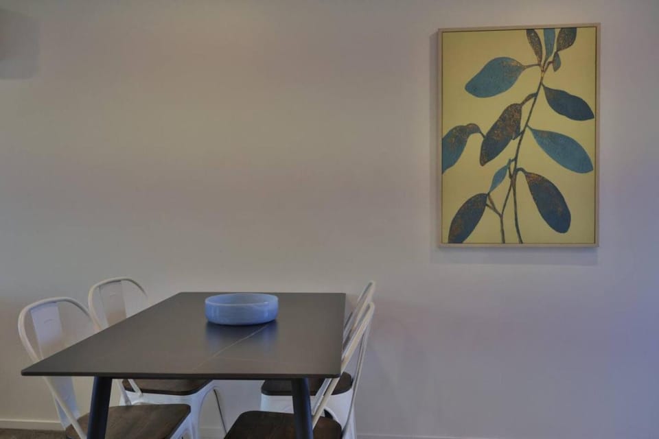 Cosy 2BR House in Awaroa Road House in Auckland