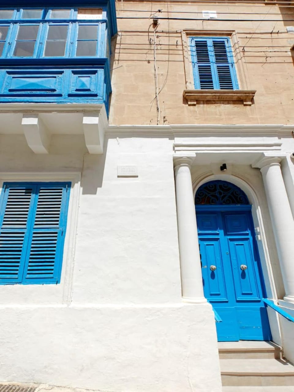Property building, Day