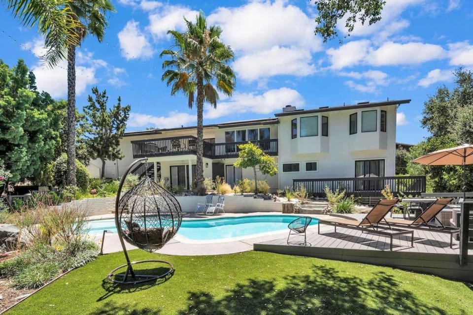 Upscale 4BR Retreat near Monserate Winery Pool Spa House in Fallbrook