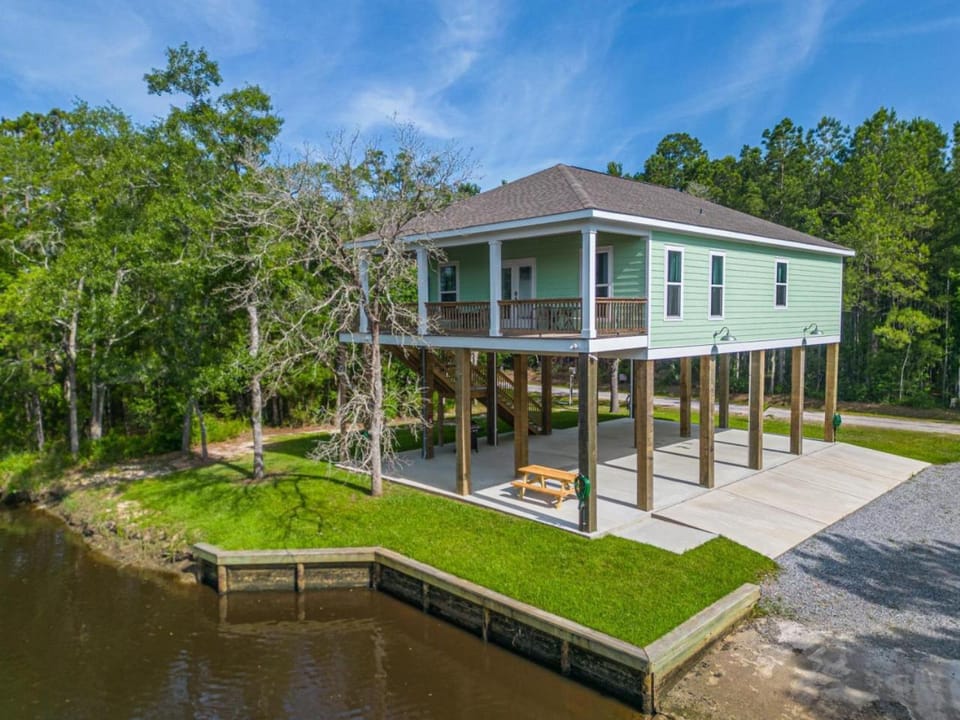 The Turtles Cajun Bogg House in Mississippi