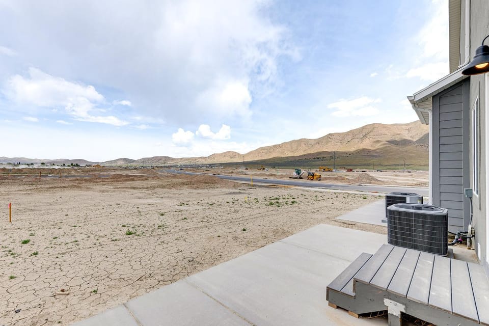 11 Mi to Utah Lake: Newly Built Family Townhome! House in Utah