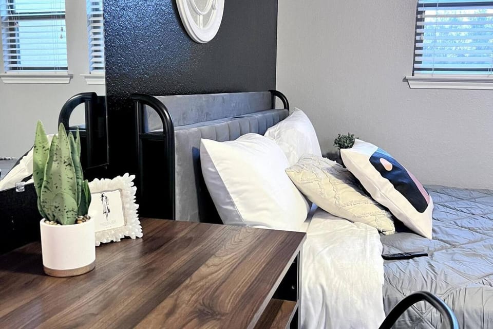 Bed, Bedroom