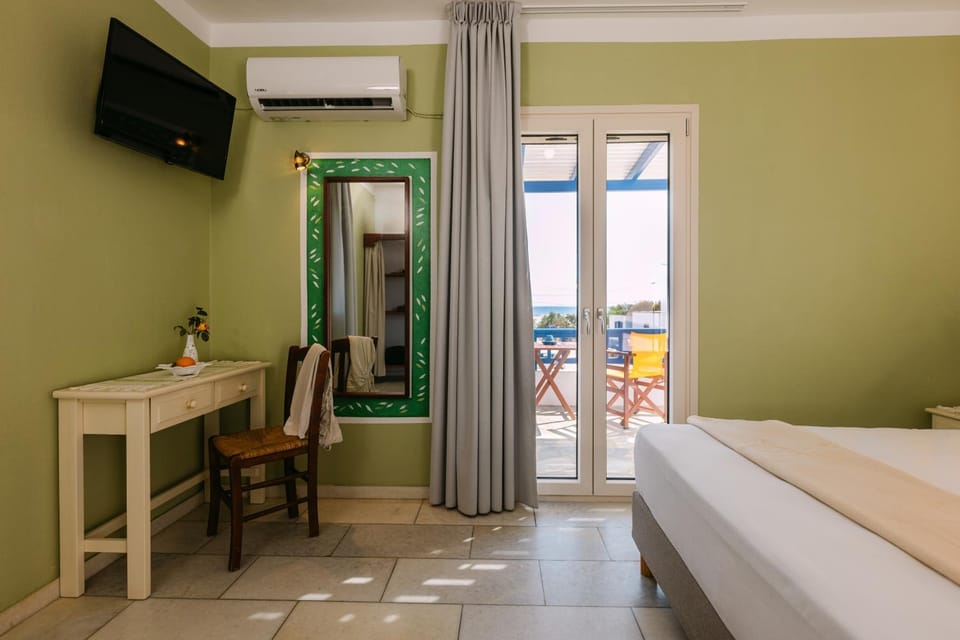 Perama Studios Apartment in Agios Prokopios