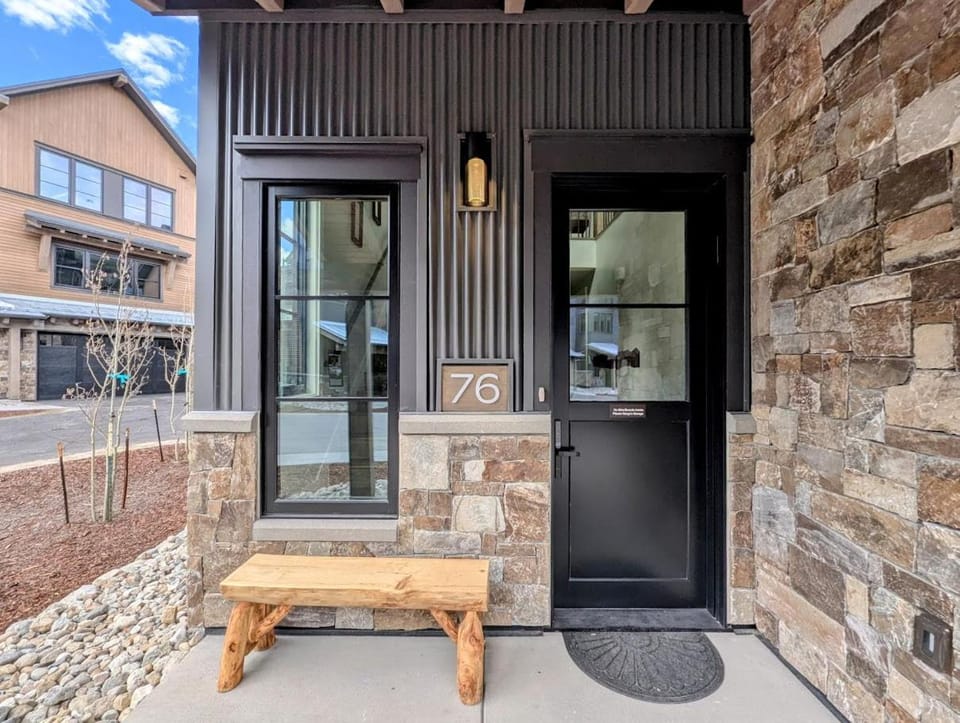 Alcove 76 by SummitCove Lodging House in Keystone