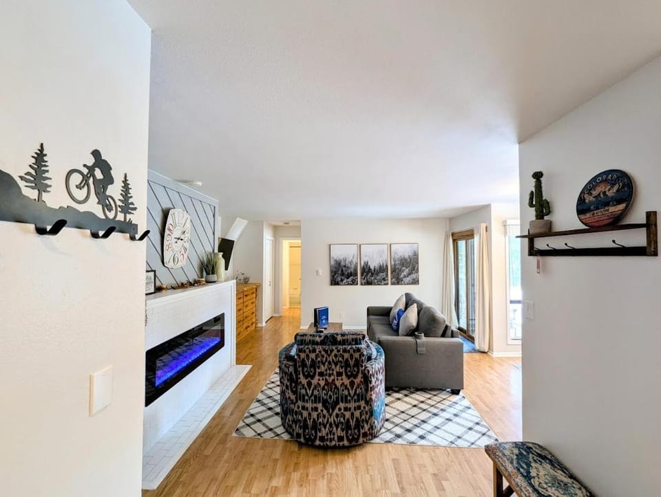 Flying Dutchman 1155 by SummitCove Lodging in Colorado House in Keystone