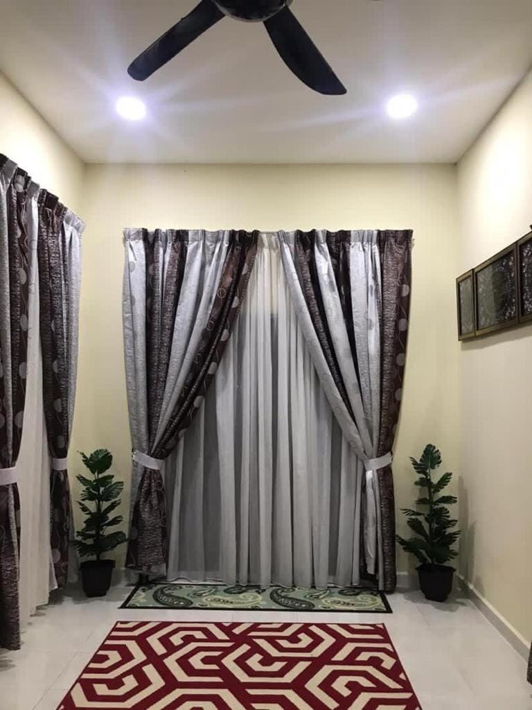 Kak Nie Homestay Bajet Selesa Pasir Mas House in Malaysia