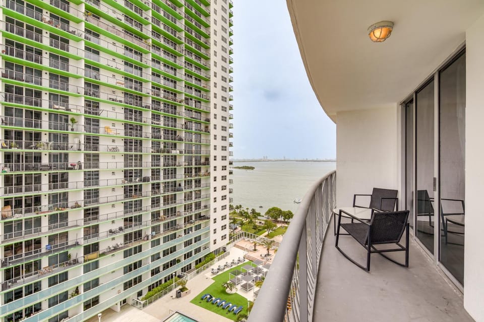 Bayside Miami High-Rise Condo By Waterfront Park! House in Miami