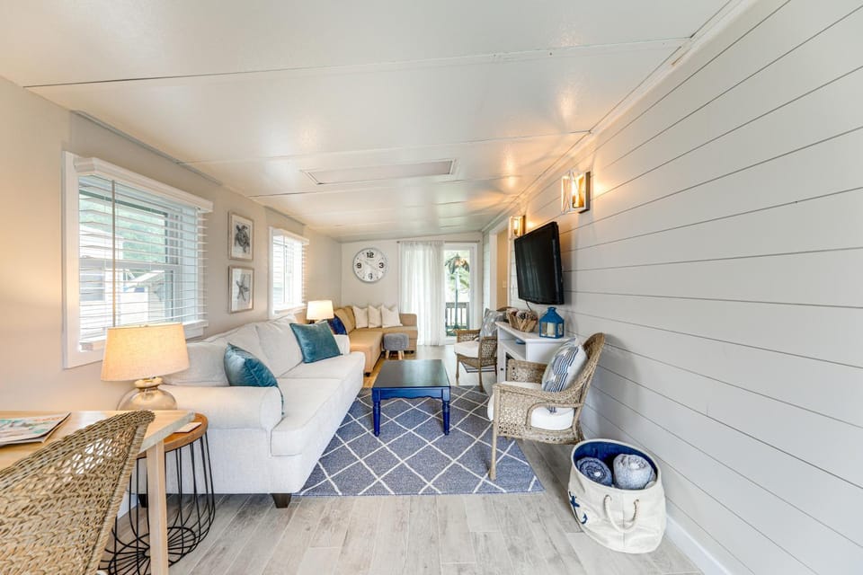 Relaxing Family Getaway, Quiet Area Mins from OC House in Ocean Pines