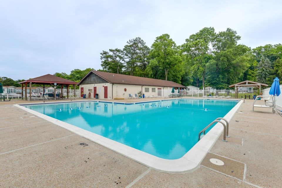 Relaxing Family Getaway, Quiet Area Mins from OC House in Ocean Pines